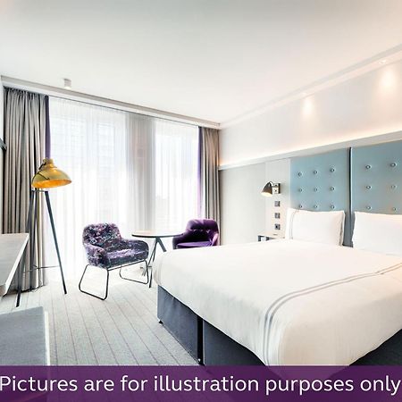 Premier Inn Stuttgart Bad Cannstatt Ruang foto