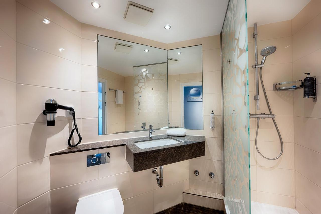 Premier Inn Stuttgart Bad Cannstatt Bagian luar foto