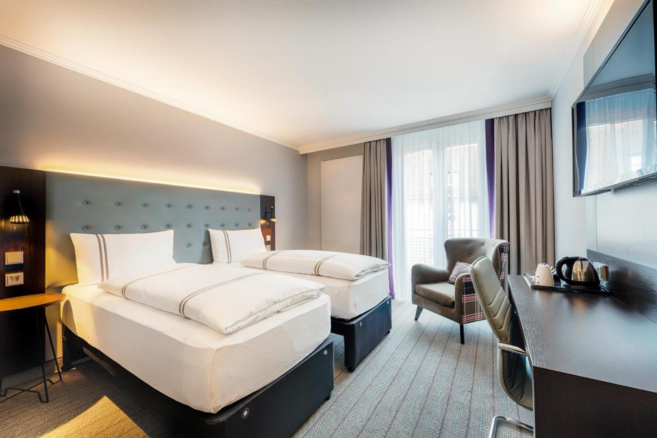 Premier Inn Stuttgart Bad Cannstatt Bagian luar foto